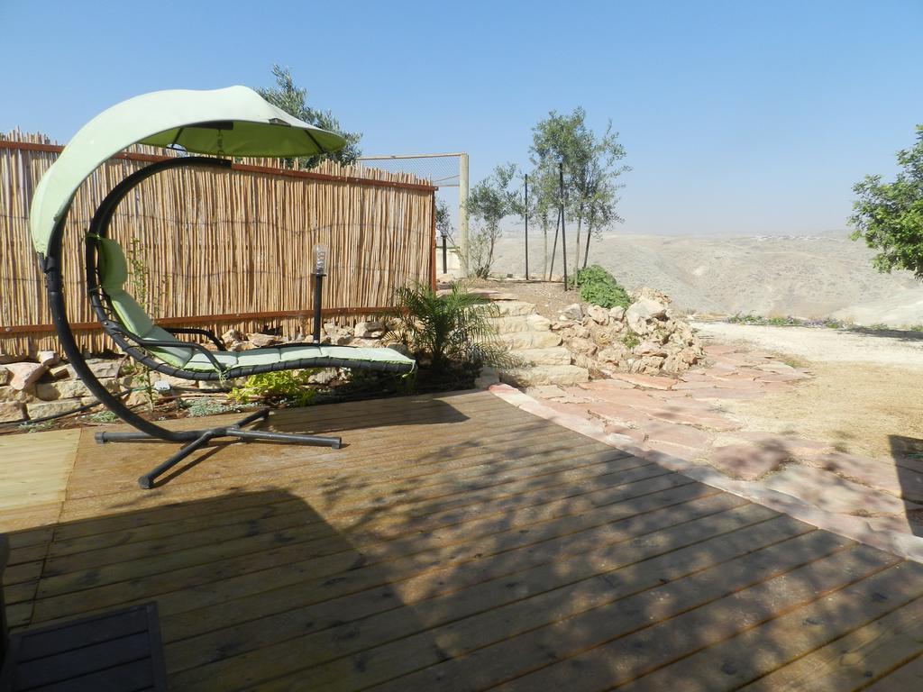 Desert View Suite Kfar Adumim Екстер'єр фото